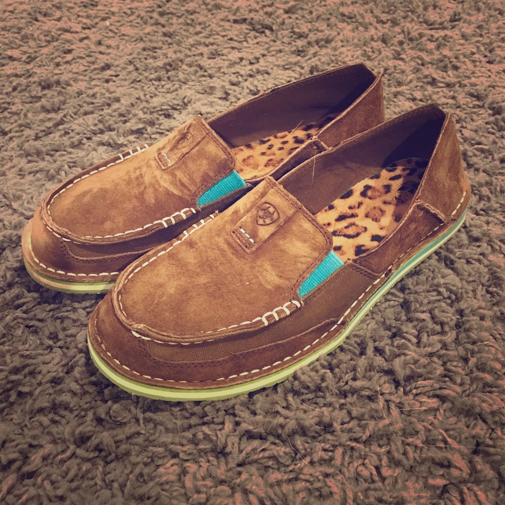 Ariat Cruisers